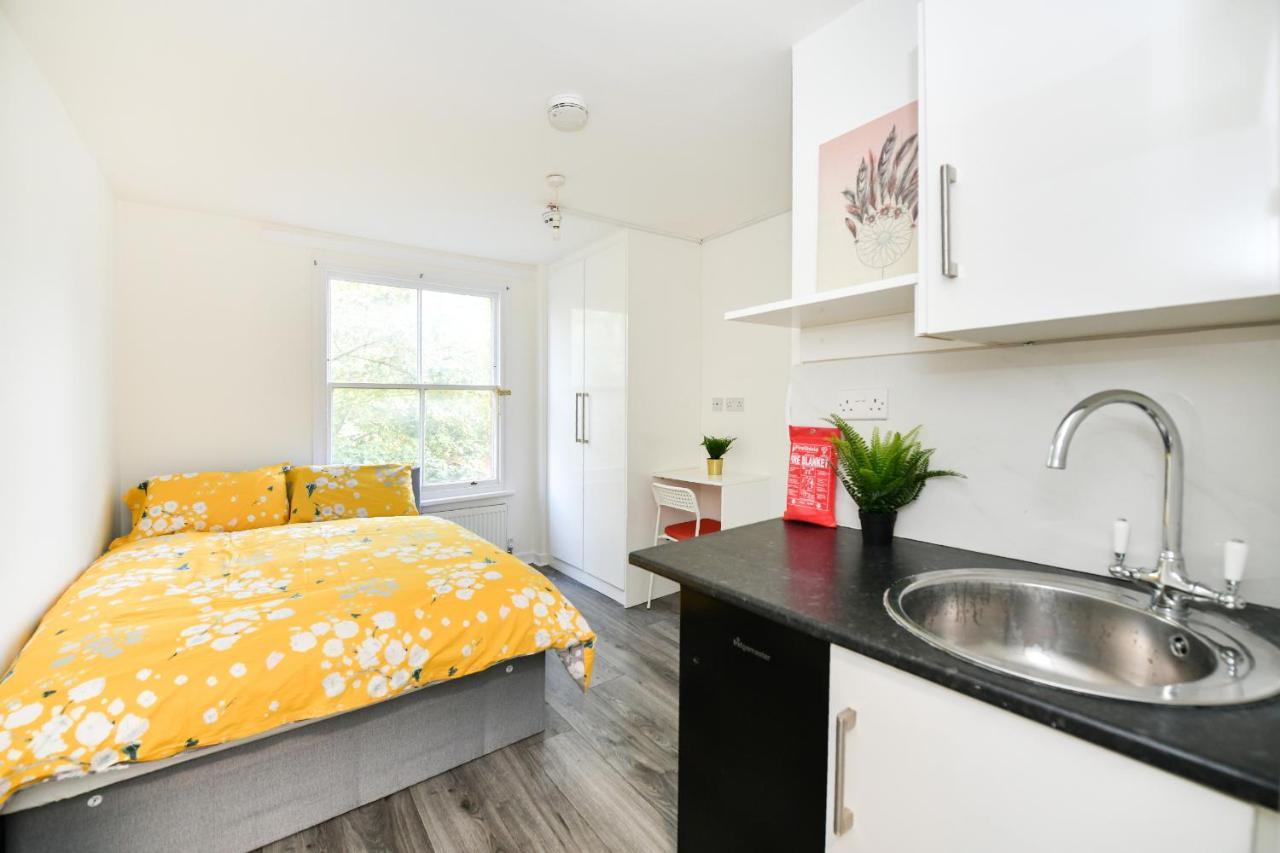 Waylen Street Suites Reading Exteriör bild